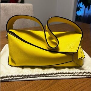 LOEWE Puzzle Hobo Shoulder bag Electric Lemon 🍋